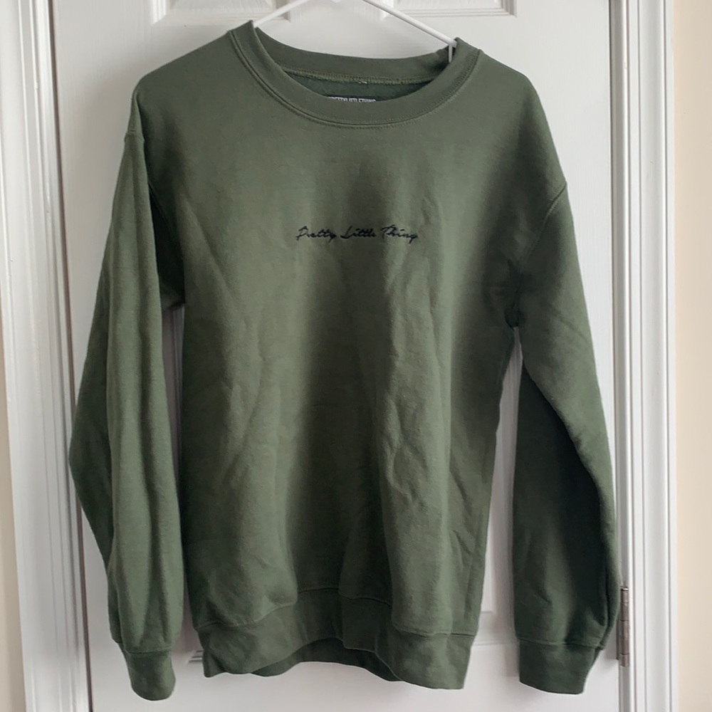 Pretty Little Thing logo crewneck